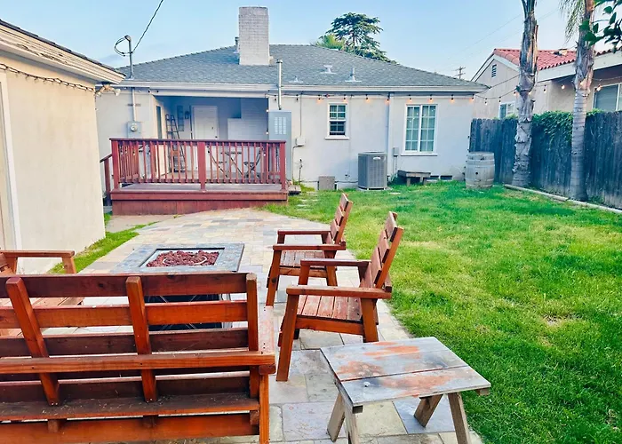 Los Angeles Home Located In Beautiful Pasadena